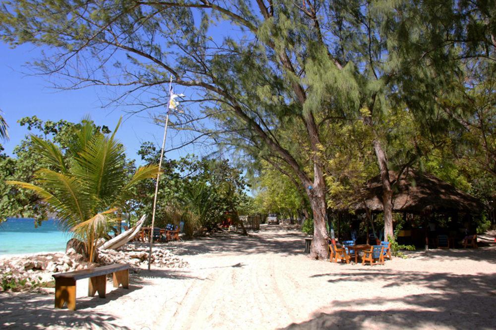Boukan Guinguette Hotell Mole-Saint-Nicolas Exteriör bild