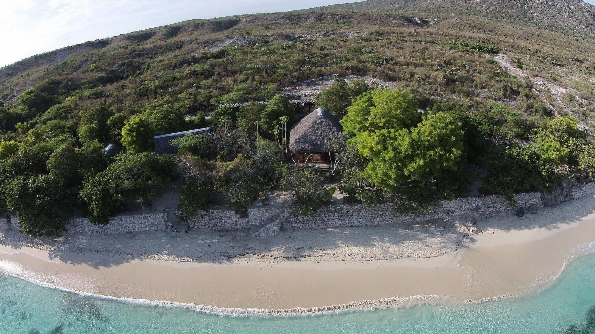 Boukan Guinguette Hotell Mole-Saint-Nicolas Exteriör bild